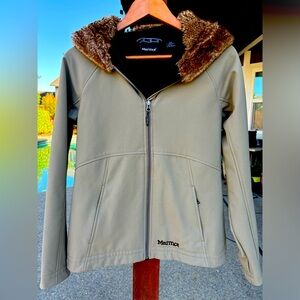 Marmot Winter Coat w/Faux fur hood